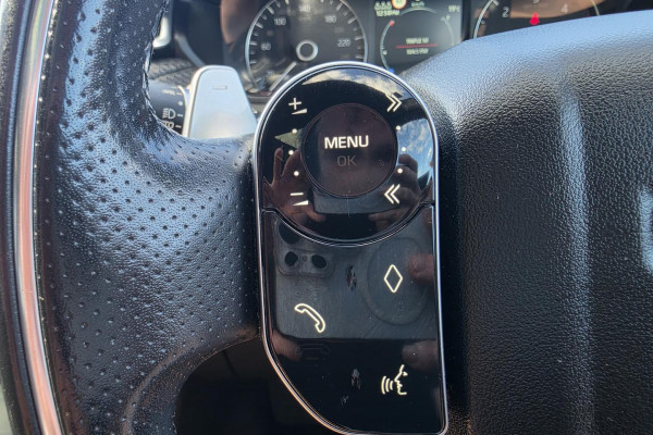 2019 MY19.5 Land Rover Range Rover Velar L560 D240 R-Dynamic S SUV Image 23