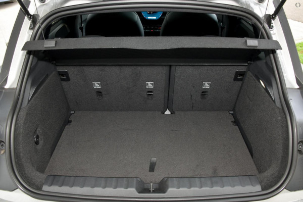 2026 MINI Aceman J05 SE Favoured Hatch image 23