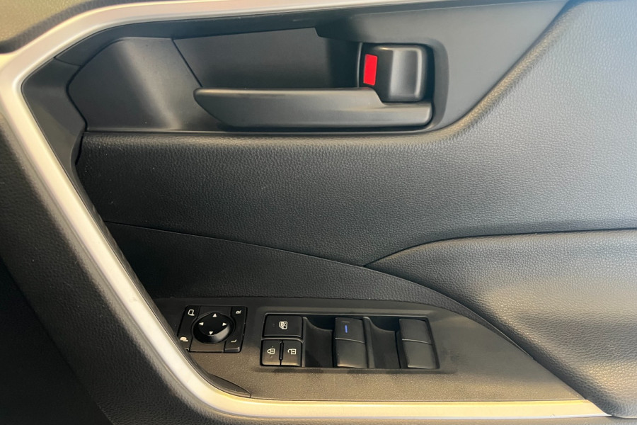 2020 MY21 Toyota RAV4 AXAH52R GX SUV Image 14