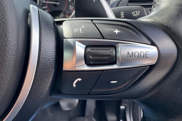 2014 BMW 4 Series F33 420i M Sport Convertible Image 21