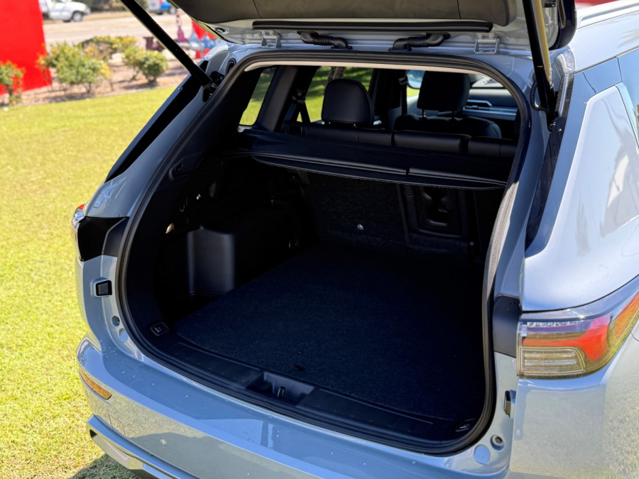 2025 Mitsubishi Outlander ZM Exceed SUV Image 9