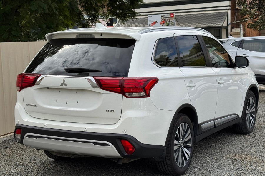 2020 MY21 Mitsubishi Outlander ZL LS SUV Image 6