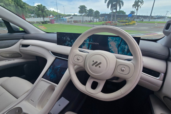 2025 MG IM6 S12L Platinum SUV Image 24