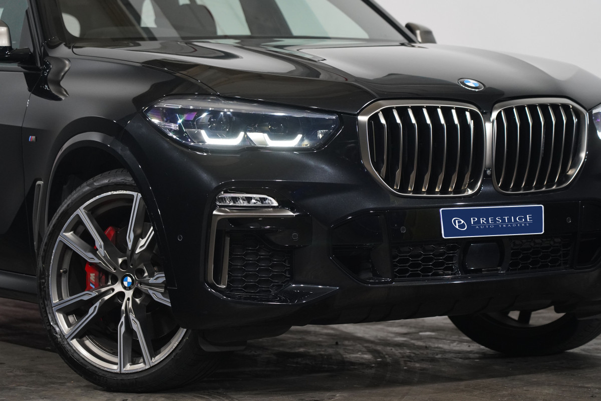 2021 BMW X5 M50i SUV Image 2
