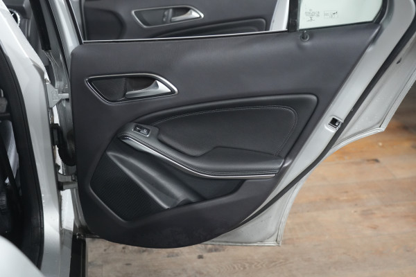 2017 Mercedes-Benz GLA-Class 180 SUV Image 27