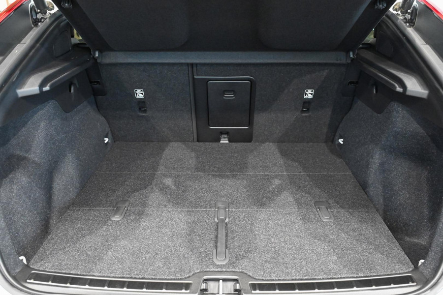 2023 MY24 Volvo C40  Recharge Twin SUV Image 9