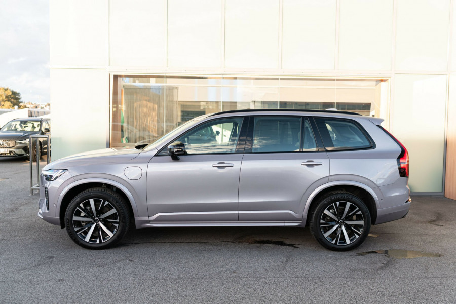 2025 MY26 Volvo XC90 L Series Plus T8 Plug-in Hybrid Dark SUV Image 6