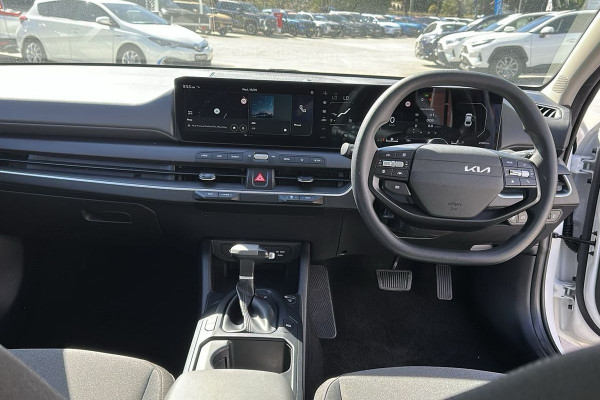 2025 Kia K4 CL4m Sport Sedan Image 14