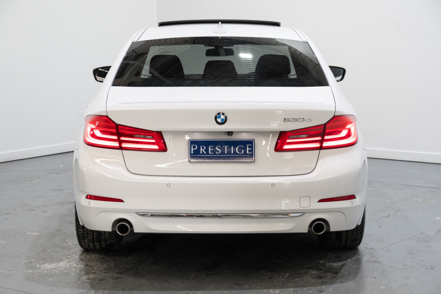 2018 BMW 5 Series 30d Luxury Line Sedan