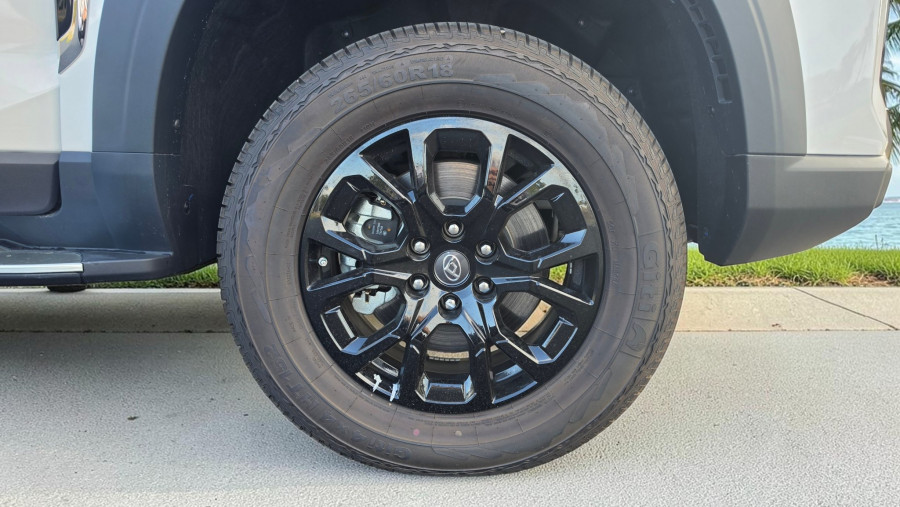 2026 MY25 LDV D90 SV9A Executive SUV Image 5