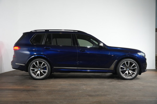 2020 BMW X7 M50i SUV image 4