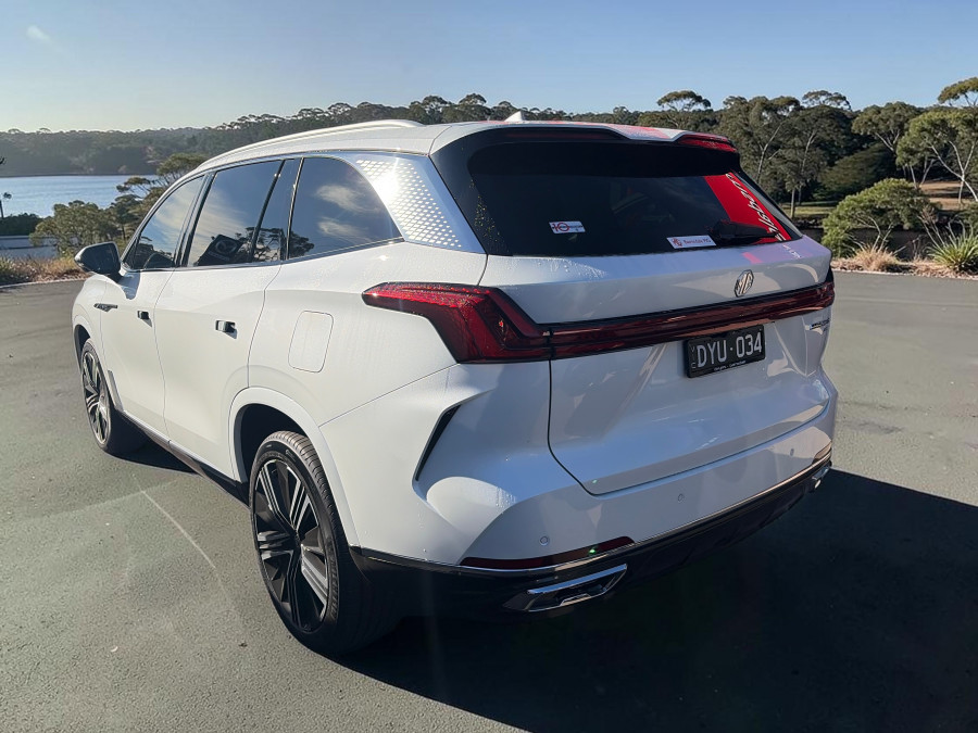 2025 MG QS IS31 Essence SUV Image 3