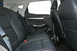 2024 MG ZST Essence SUV