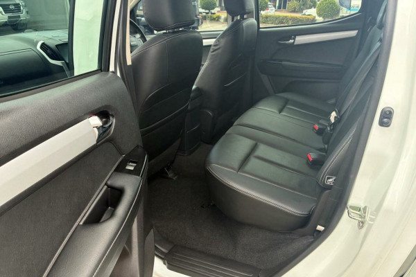 2019 Isuzu D-MAX TF LS-T Ute Image 24