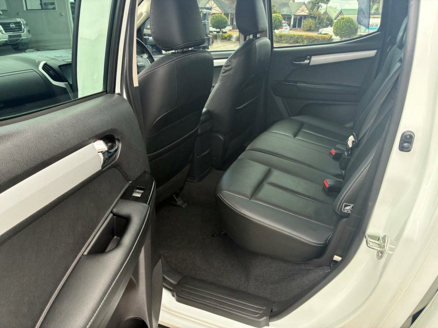 2019 Isuzu D-MAX TF LS-T Ute Image 24