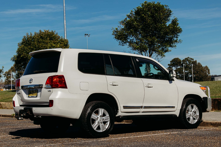 2012 MY13 Toyota LandCruiser VDJ200R Sahara SUV Image 15