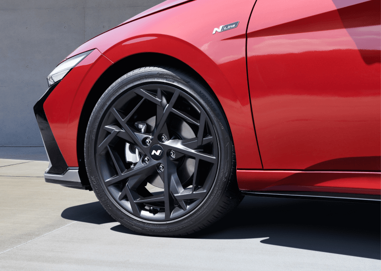 18” N Line alloy wheels. Image
