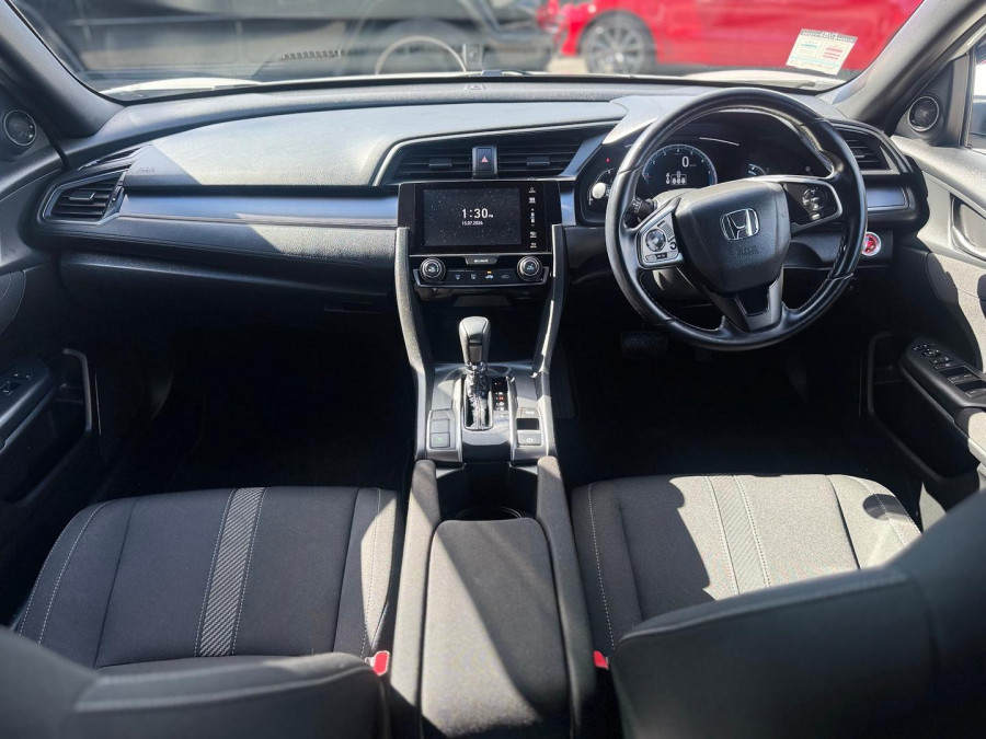 2018 Honda Civic 10th Gen VTi-S Hatch Image 8