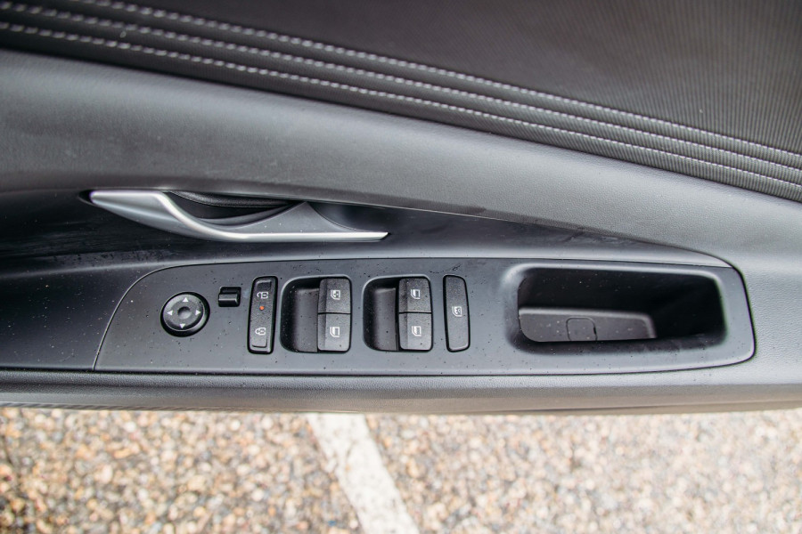 2023 MY24 Hyundai i30 CN7.V2 Hybrid Sedan Image 22