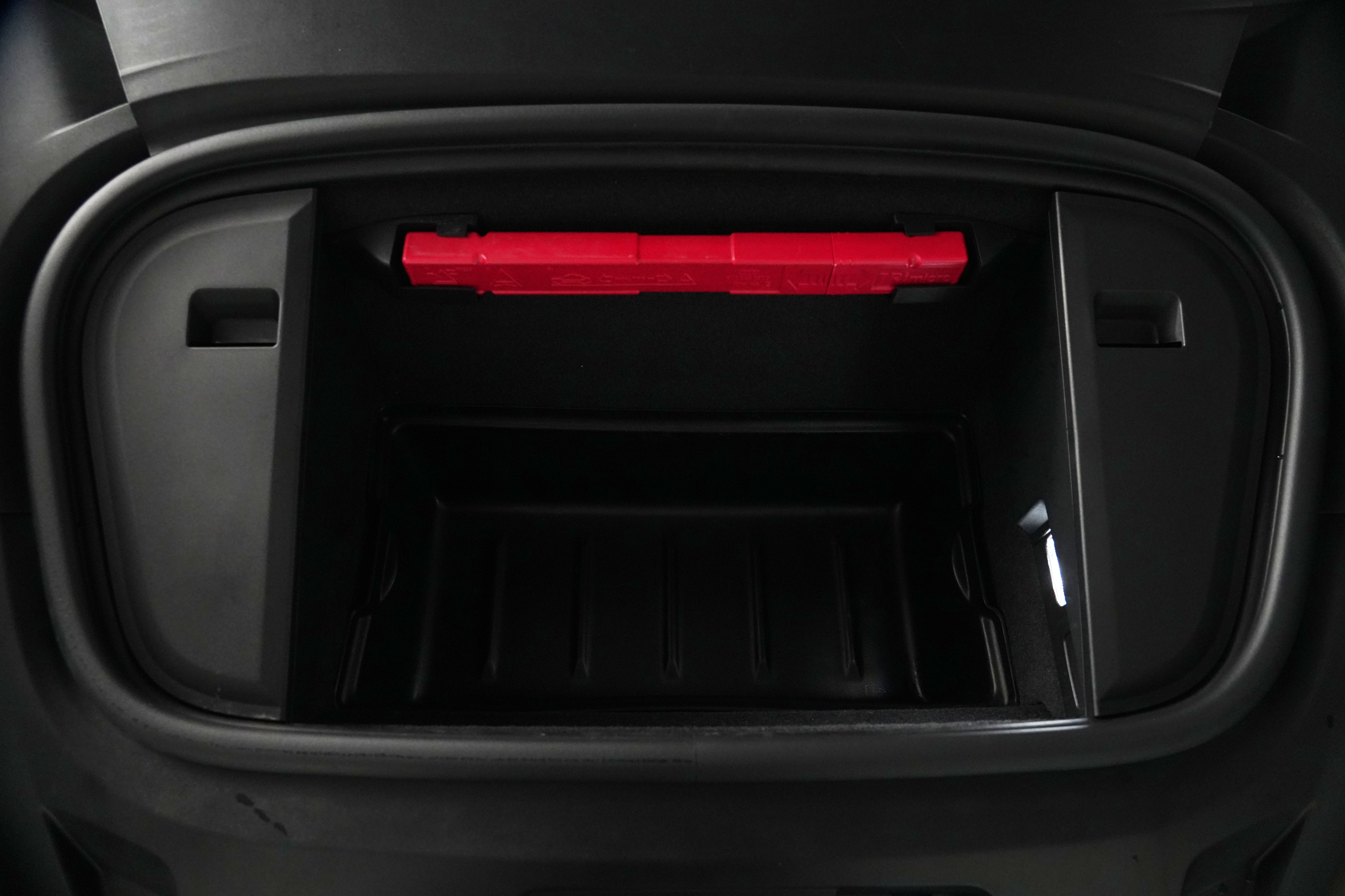 2023 Porsche Taycan GTS Coupe Image 34