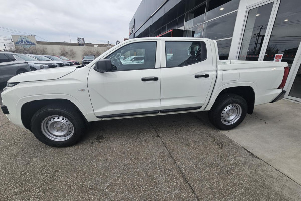 2026 Mitsubishi Triton MV GLX Ute Image 3