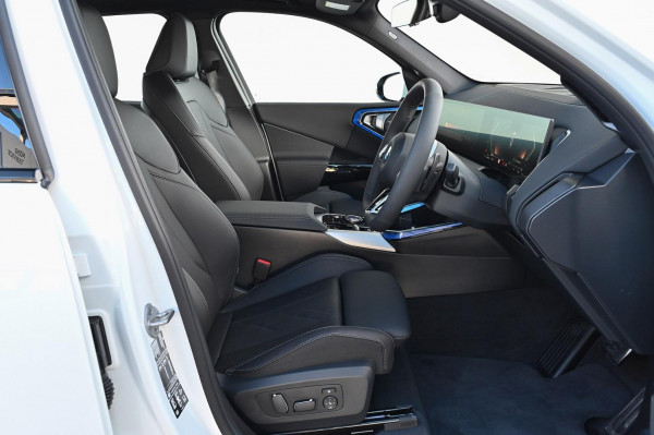 2026 BMW X3 G45 20 xDrive SUV image 7