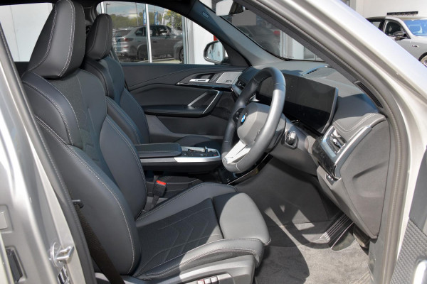 2025 BMW X1 U11 sDrive18i SUV image 6