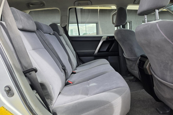 2013 MY14 Toyota LandCruiser Prado GDJ150R GX SUV Image 20