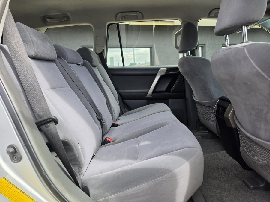 2013 MY14 Toyota LandCruiser Prado GDJ150R GX SUV Image 20