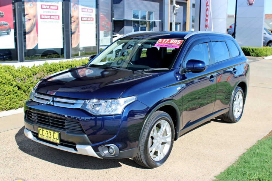 2014 MY14.5 Mitsubishi Outlander ZJ  ES Suv