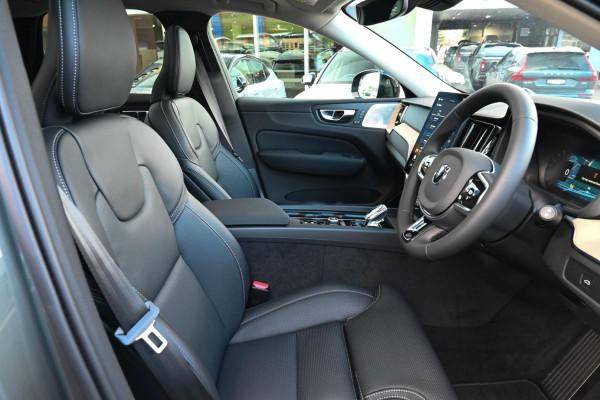 2026 Volvo XC60 UZ Ultra B5 Dark SUV Image 8