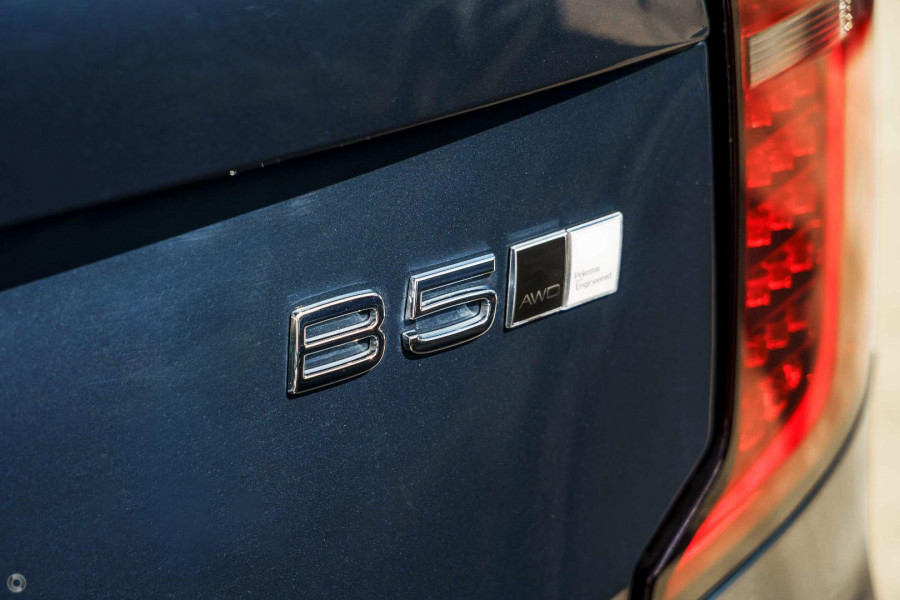 2025 Volvo XC90 L Series Ultra B5 Bright SUV Image 8