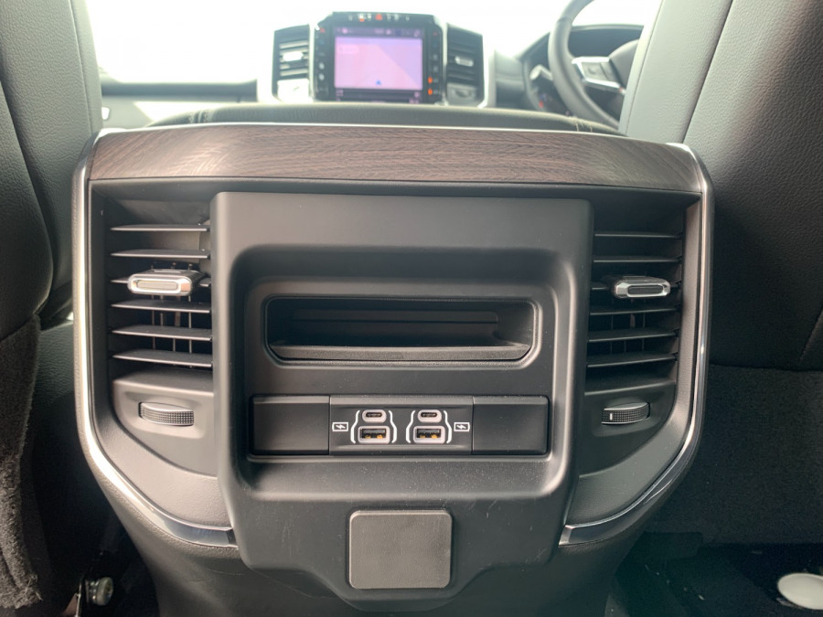 2025 Ram 2500 DJ Laramie Dual Cab Image 29