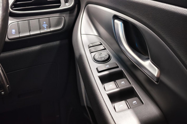 2018 Hyundai i30 PD Active Hatch Image 13