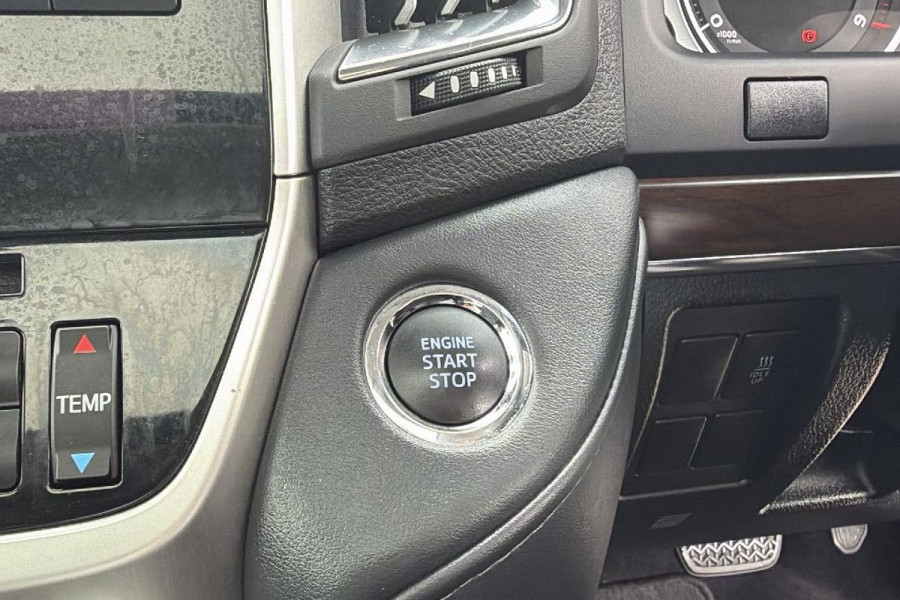 2017 Toyota LandCruiser VDJ200R VX SUV Image 21