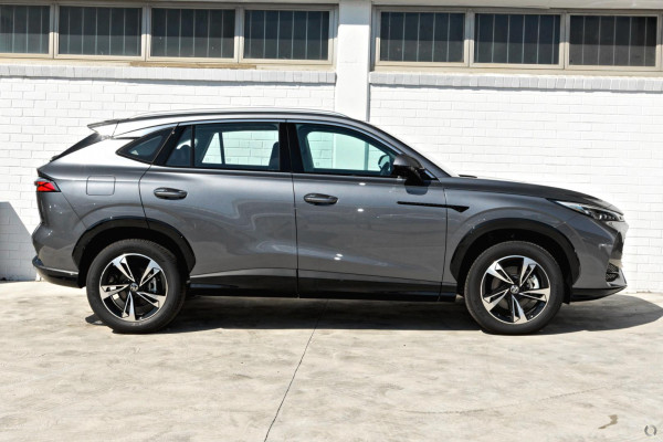 2024 MY25 MG HS AS33 Vibe SUV Image 5
