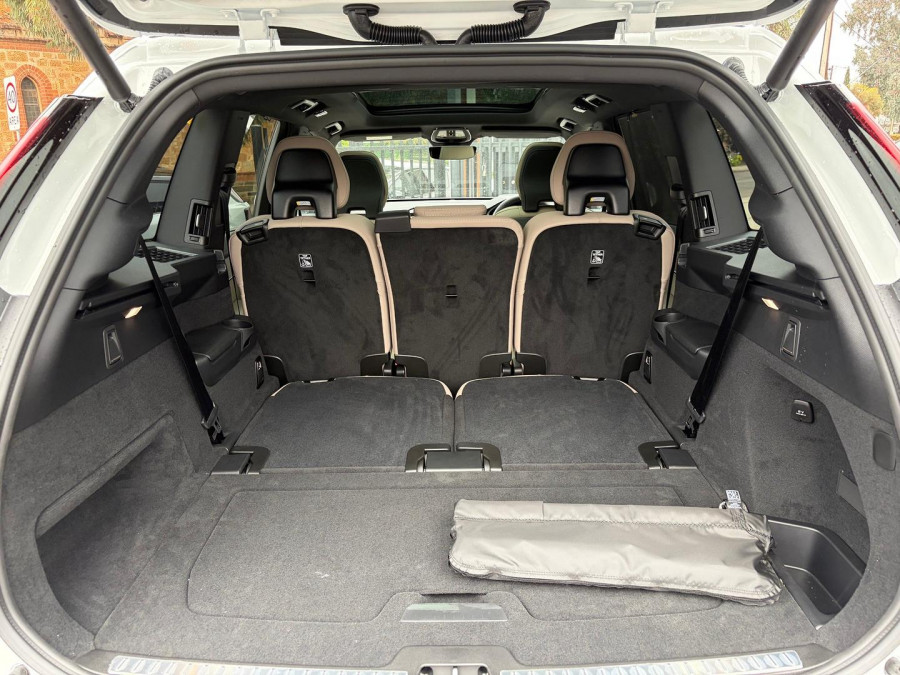 2026 Volvo XC90 L Series Plus B5 Bright SUV Image 14