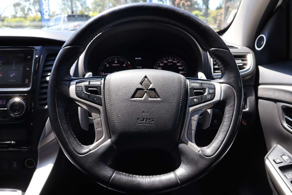 2017 Mitsubishi Pajero Sport QE Exceed SUV Image 16