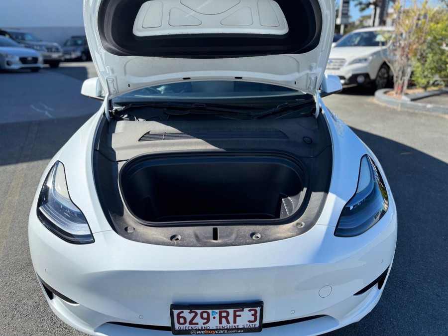 2023 Tesla Model Y  Rear-Wheel Drive SUV Image 21