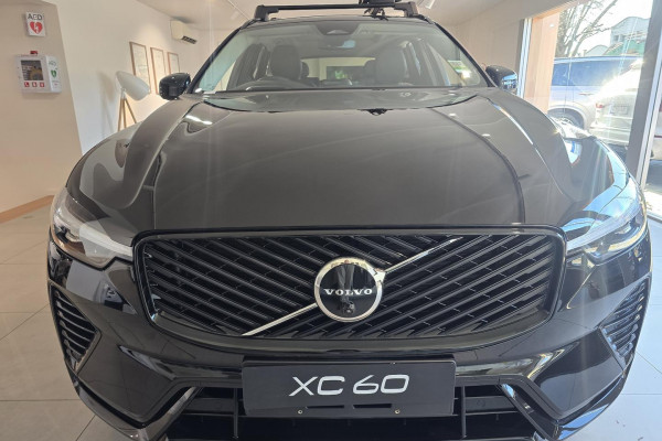 2026 Volvo XC60 UZ Ultra T8 Plug-in Hybrid Dark SUV Image 2