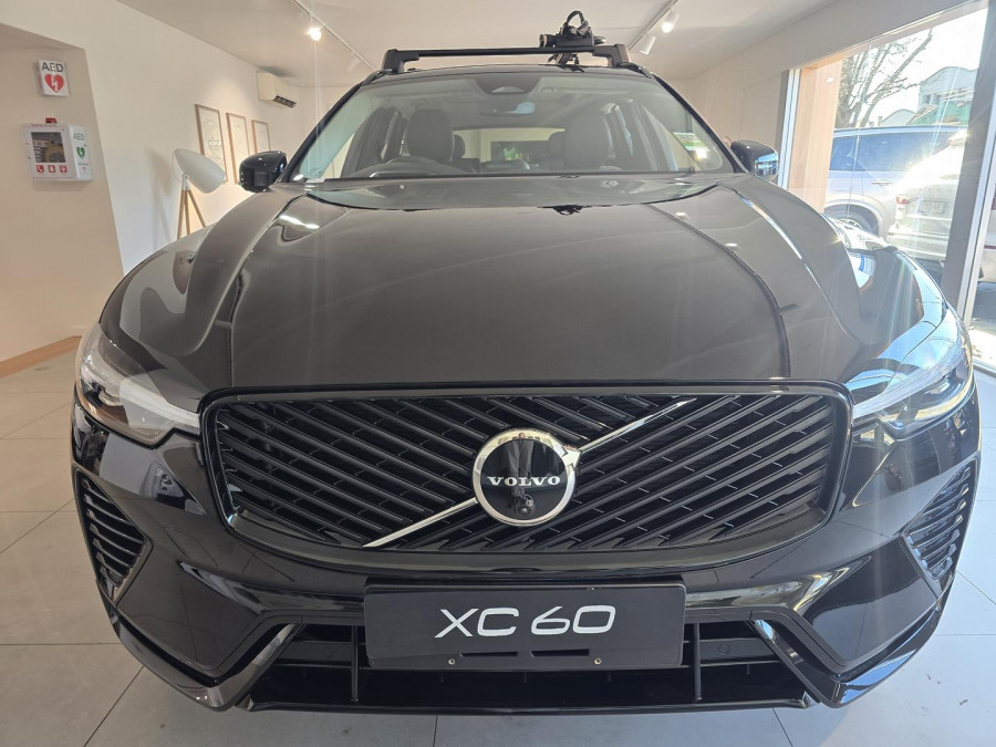 2026 Volvo XC60 UZ Ultra T8 Plug-in Hybrid Dark SUV Image 2