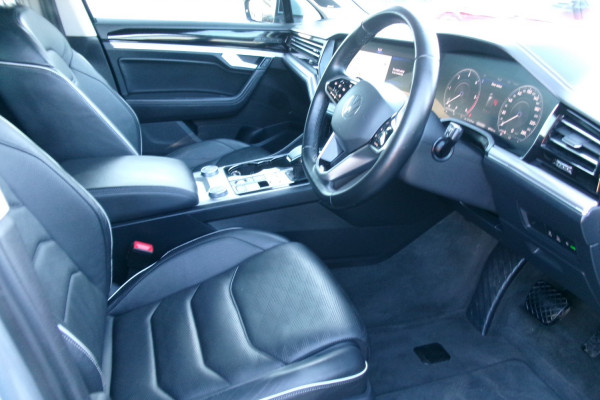 2023 Volkswagen Touareg CR 210TDI Elegance SUV Image 12
