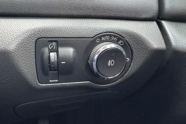 2014 Holden Cruze JH Series II SRi-V Sedan Image 21