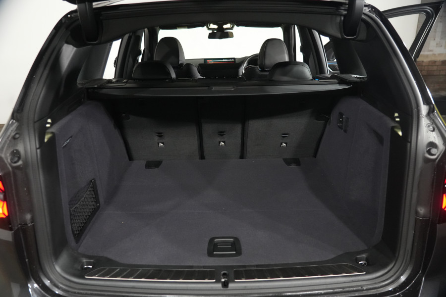 2024 BMW iX3 M Sport SUV Image 32