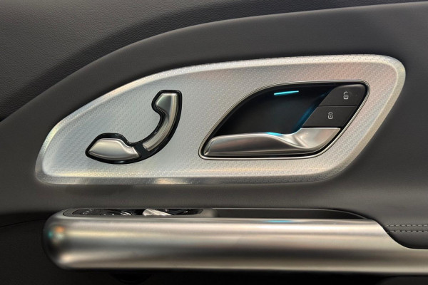 2026 Mercedes-Benz GLB-Class X244 GLB350 electric SUV Image 12