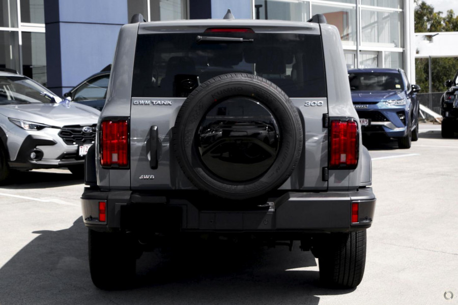 2025 GWM Tank 300 P01 Lux Hybrid SUV Image 12