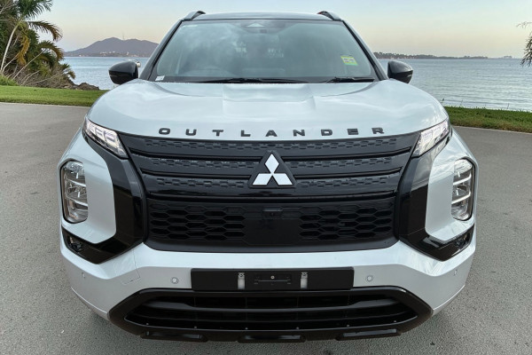 2025 MY24 Mitsubishi Outlander ZM PHEV GSR SUV Image 2