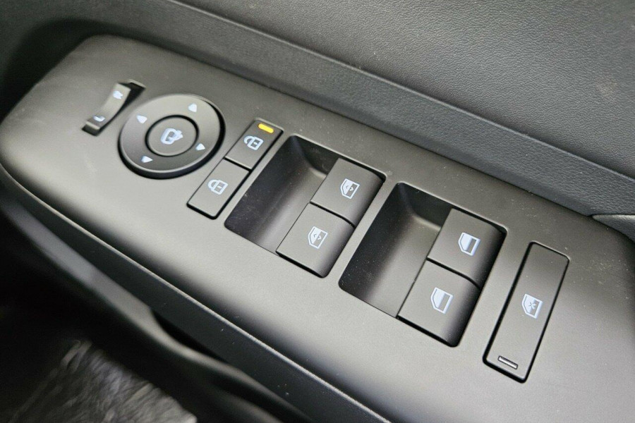 2025 Hyundai KONA SX2.V2 N Line SUV Image 25