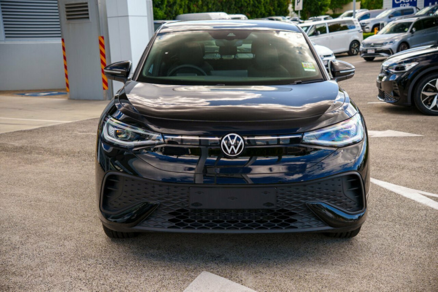 2025 Volkswagen ID. 5 E2 Pro SUV Image 5