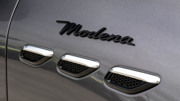 2022 MY23 Maserati Grecale M182 Modena SUV image 16
